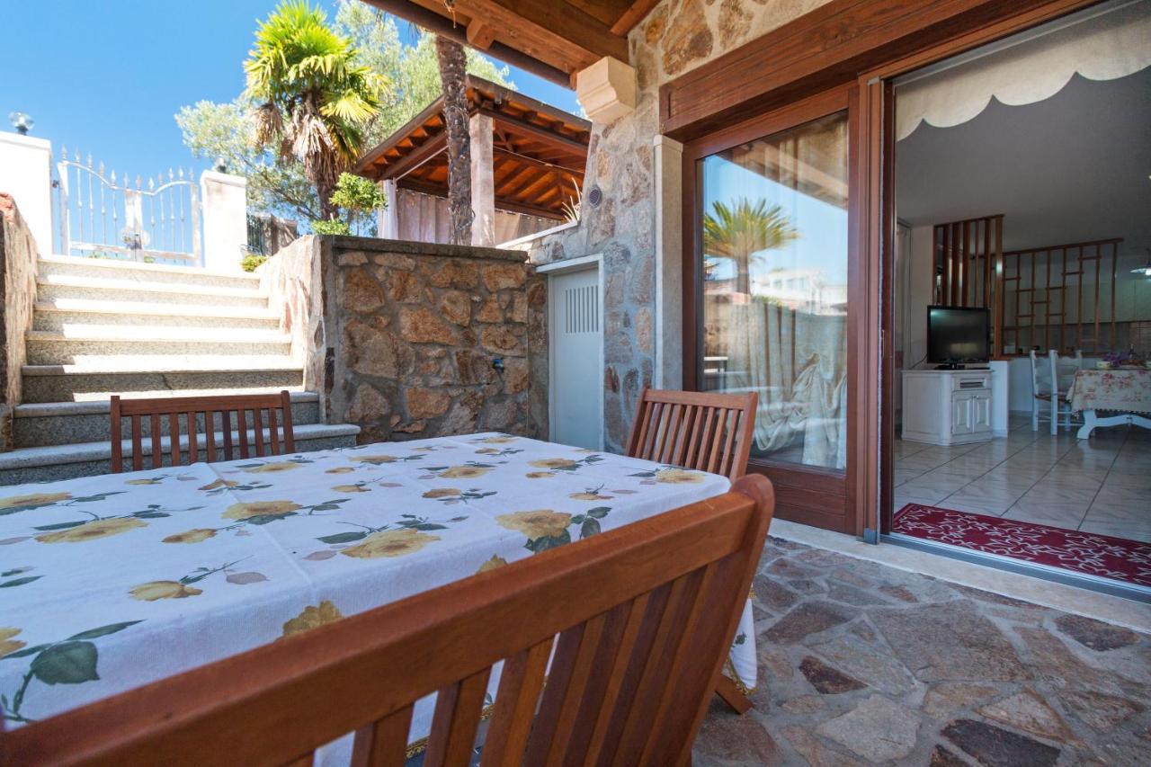 Vacanze A Villa Orosei Exteriör bild