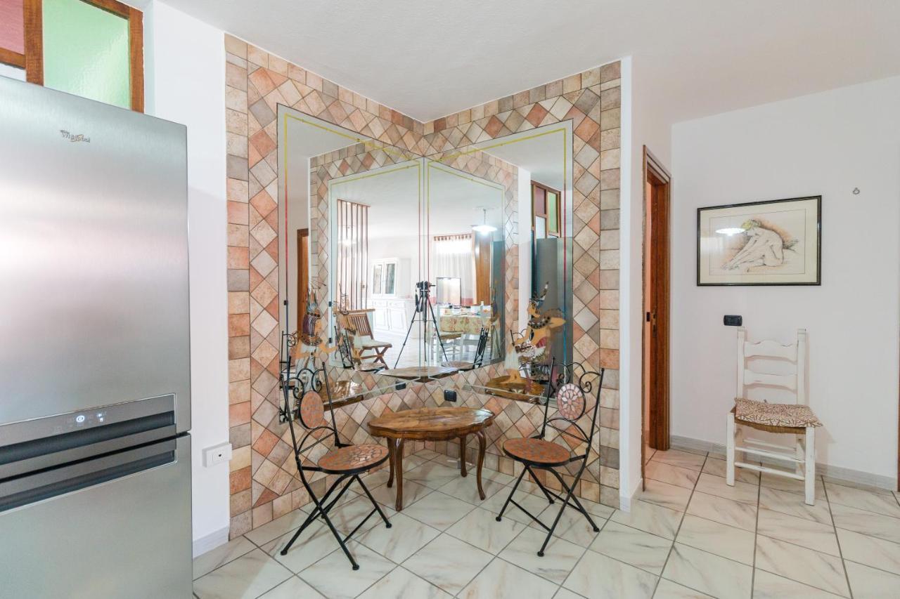 Vacanze A Villa Orosei Exteriör bild